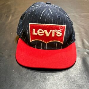Levi's Kids Hat in Navy and Red